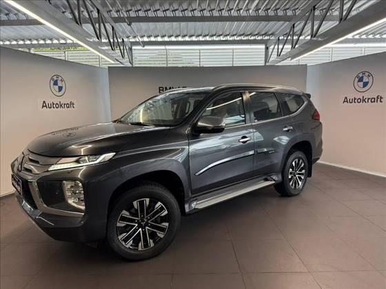 Carro 2.4 16V MIVEC TURBO DIESEL HPE AWD AUTOMÁTICO