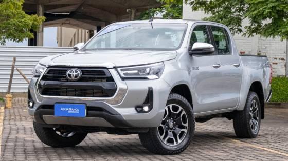 Carro 2.8 D-4D TURBO DIESEL CD SRX 4X4 AUTOMÁTICO