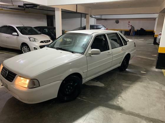 Carro 1.8 MI 8V ÁLCOOL 4P MANUAL