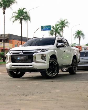 Carro 2.4 16V TURBO DIESEL SPORT HPE CD 4P 4X4 AUTOMÁTICO