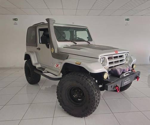 Carro 2.8 TETO RÍGIDO 12V TURBO INTERCOOLER DIESEL 2P MANUAL