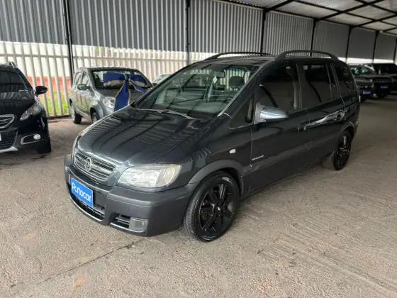 Carro 2.0 MPFI ELEGANCE 8V FLEX 4P AUTOMÁTICO