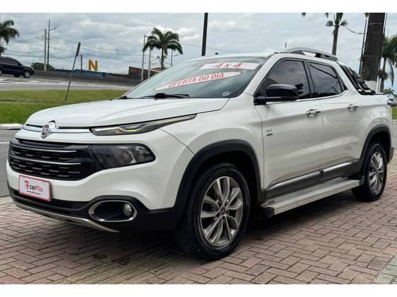 Carro 2.0 16V TURBO DIESEL VOLCANO 4WD AT9