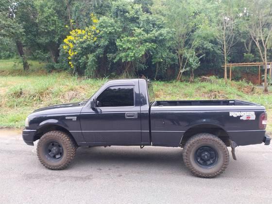 Carro 2.3 XLS 4X2 CS 16V GASOLINA 2P MANUAL