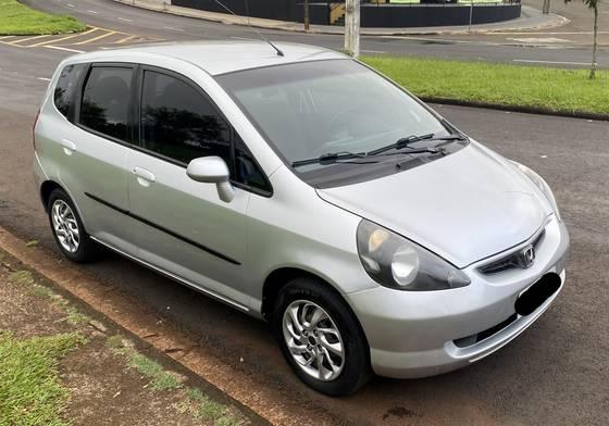 Carro 1.4 LX 8V GASOLINA 4P MANUAL