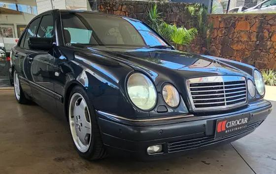 Carro 4.3 AVANTGARDE V8 GASOLINA 4P AUTOMÁTICO