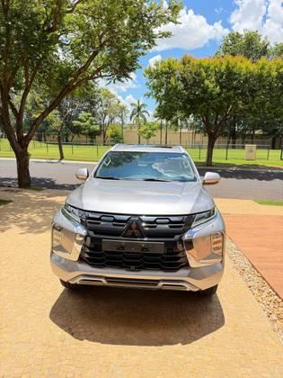 Carro 2.4 16V MIVEC TURBO DIESEL LEGEND AWD AUTOMÁTICO