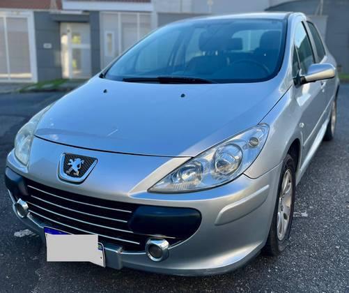 Carro 1.6 PRESENCE PACK 16V FLEX 4P MANUAL