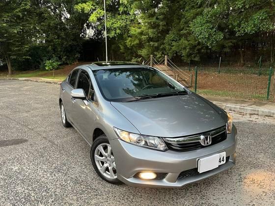 Carro 1.8 EXS 16V FLEX 4P AUTOMÁTICO