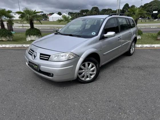 Carro 1.6 DYNAMIQUE GRAND TOUR 16V FLEX 4P MANUAL