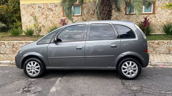 Carro 1.8 MPFI PREMIUM 8V FLEX 4P AUTOMATIZADO
