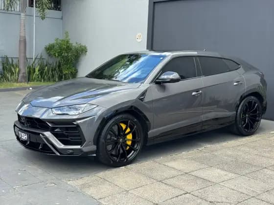 Carro 4.0 V8 TURBO GASOLINA LP650-4 AUTOMÁTICO