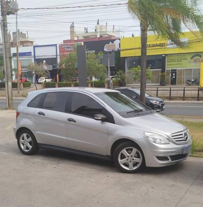 Carro 2.0 8V GASOLINA 4P AUTOMÁTICO