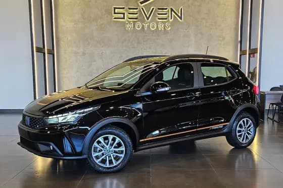 Carro 1.3 FIREFLY FLEX TREKKING CVT