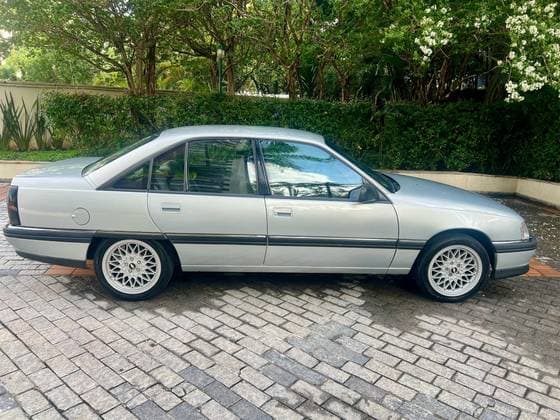 Carro 2.2 MPFI GLS 8V GASOLINA 4P MANUAL