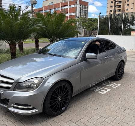 Carro 1.8 CGI COUPÉ TURBO 16V GASOLINA 2P AUTOMÁTICO