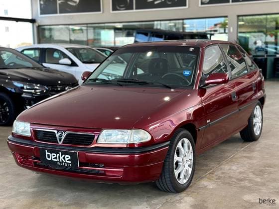 Carro 2.0 MPFI GLS 8V GASOLINA 2P MANUAL