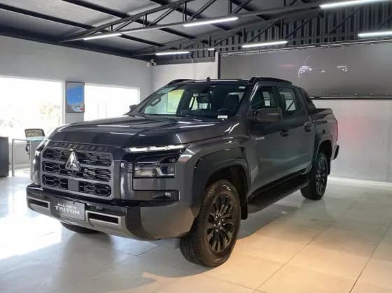 Carro 2.4 BITURBO DIESEL CD KATANA 4X4 AUTOMÁTICO