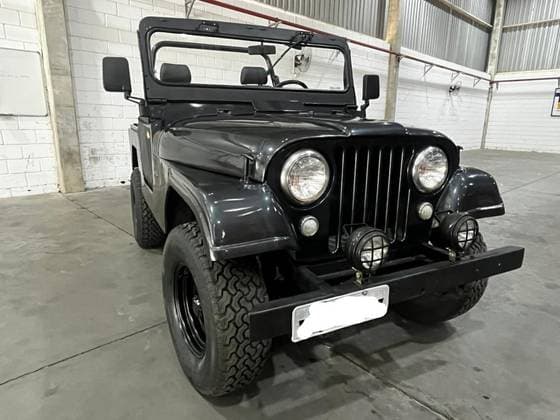 Carro CJ-5