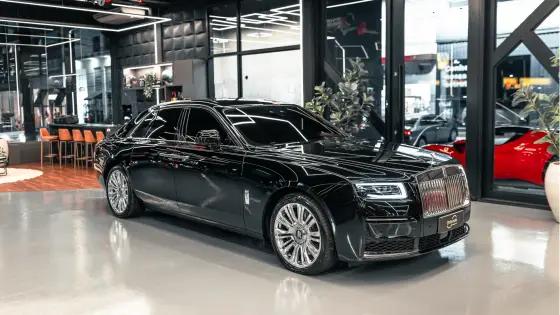 Carro 6.8 V12 TURBO GASOLINA AUTOMÁTICO