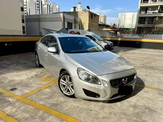 Carro 2.0 T5 DYNAMIC GASOLINA 4P AUTOMÁTICO