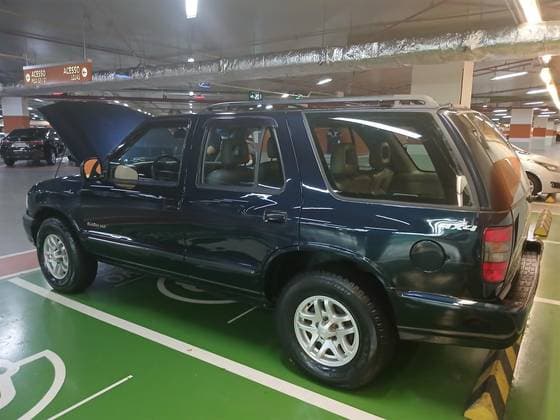 Carro 4.3 SFI DLX 4X4 V6 12V GASOLINA 4P AUTOMÁTICO