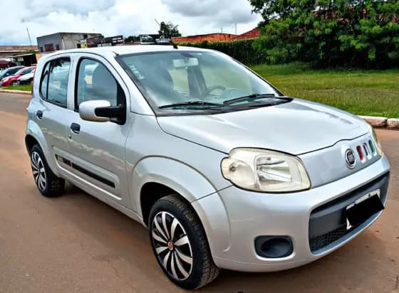 Carro 1.0 VIVACE 8V FLEX 4P MANUAL