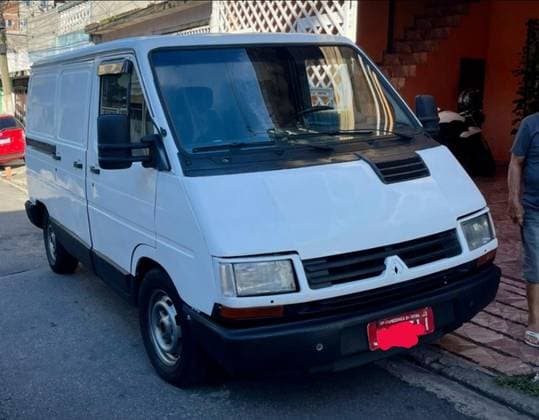 Carro 2.2 FURGÃO CHASSI CURTO 8V GASOLINA 4P MANUAL