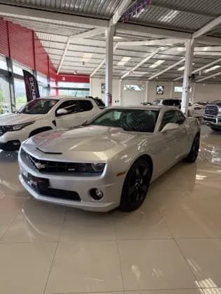 Carro 6.2 SS COUPÉ V8 GASOLINA 2P AUTOMÁTICO