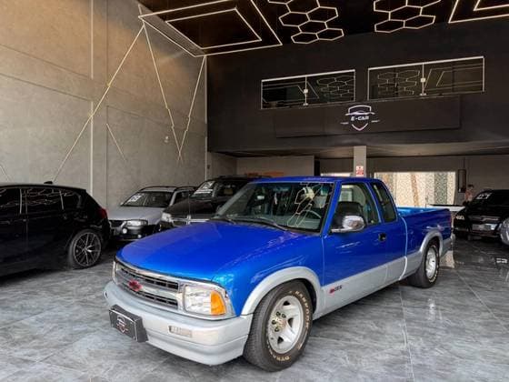 Carro 4.3 SFI DLX 4X2 CS V6 12V GASOLINA 2P MANUAL