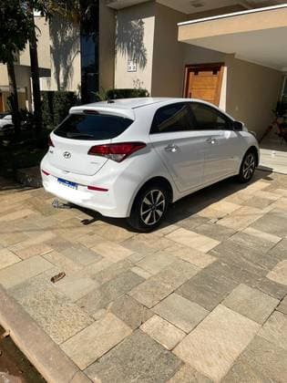 Carro 1.6 PREMIUM 16V FLEX 4P AUTOMÁTICO