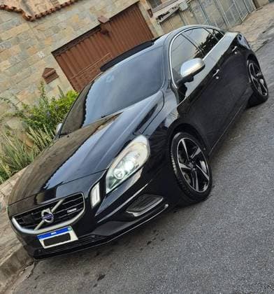 Carro 3.0 T6 R-DESIGN AWD GASOLINA 4P AUTOMÁTICO