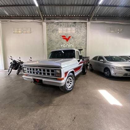 Carro 3.9 SUPER SÉRIE 4X2 CS 8V TURBO DIESEL 2P MANUAL