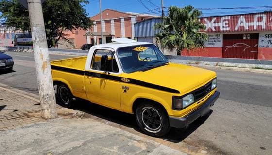 Carro 4.1 CUSTOM S CS 12V ÁLCOOL 2P MANUAL