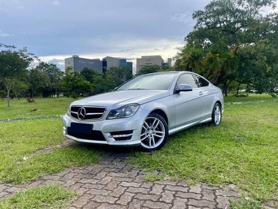 Carro 1.6 CGI COUPE 16V TURBO GASOLINA 2P AUTOMÁTICO