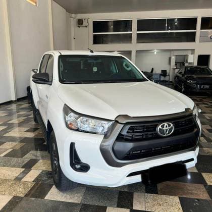 Carro 2.8 D-4D TURBO DIESEL CD SR 4X4 AUTOMÁTICO