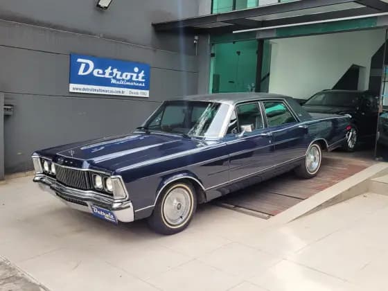 Carro LANDAU GASOLINA 4P AUTOMÁTICO