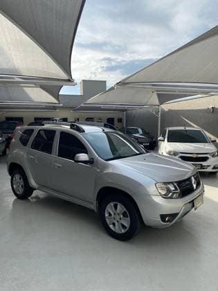Carro 2.0 DYNAMIQUE 4X2 16V FLEX 4P AUTOMÁTICO