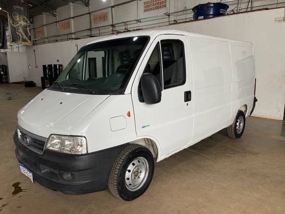 Carro 2.3 MAXICARGO 12 16V TURBO DIESEL 4P MANUAL