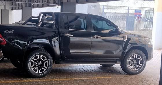 Carro 2.8 D-4D TURBO DIESEL CD SRX 4X4 AUTOMÁTICO