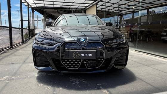 Carro ELÉTRICO M50