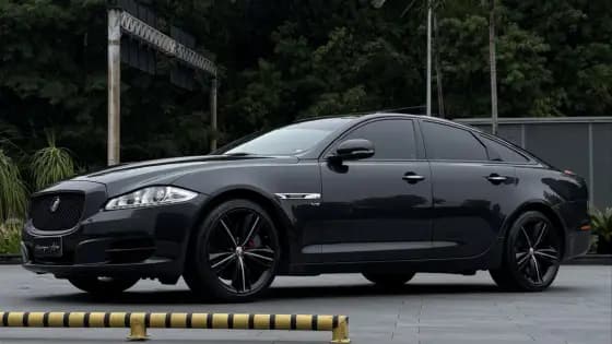 Carro 5.0 V8 S/C GASOLINA SUPERSPORT AUTOMÁTICO