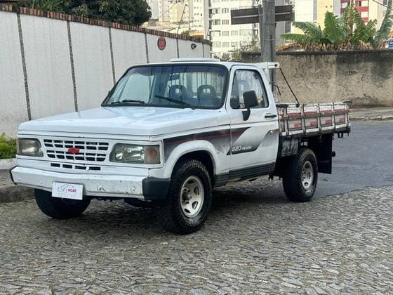Carro 4.0 CONQUEST CS 8V DIESEL 2P MANUAL