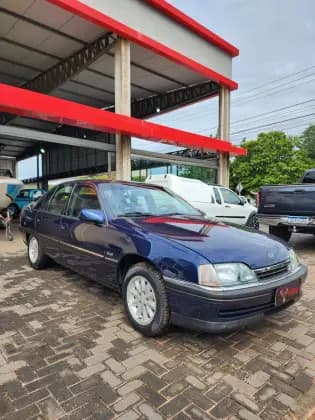 Carro 2.2 MPFI GLS 8V GASOLINA 4P MANUAL