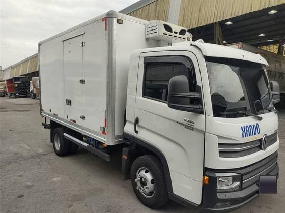 Carro 2.8 TURBO DIESEL CHASSI 4X2 MANUAL