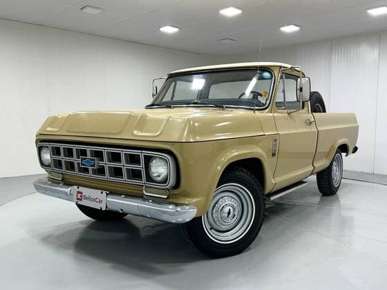 Carro 4.0 CUSTOM S CS 8V DIESEL 2P MANUAL