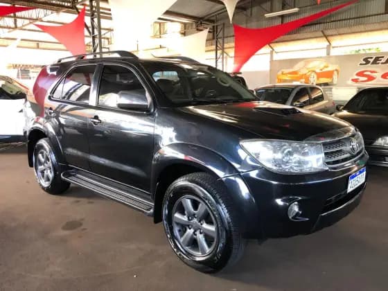 Carro 3.0 SRV 4X4 7 LUGARES 16V TURBO INTERCOOLER DIESEL 4P AUTOMÁTICO