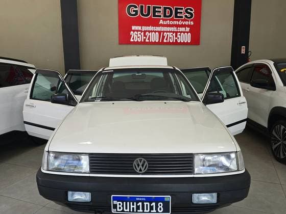 Carro 1.8 CL 8V GASOLINA 4P MANUAL