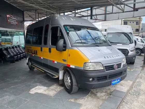 Carro 2.3 MULTI TETO ALTO 16V TURBO DIESEL 3P MANUAL