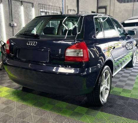 Carro 1.8 20V GASOLINA 4P MANUAL